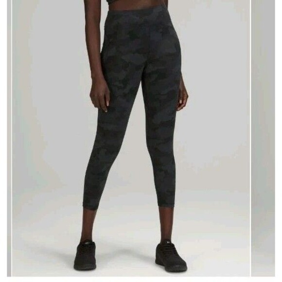 Lululemon Align High Crop Leggings Camo Size 10 - Picture 4 of 8